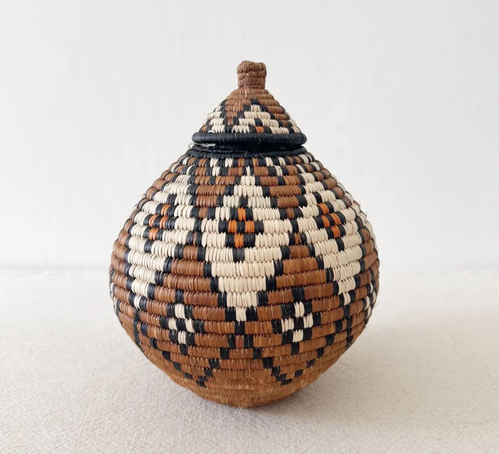 African Zulu Basket with Lid – Handwoven Palm Storage Basket | South African Woven Decor | Brown, Black & White Pattern